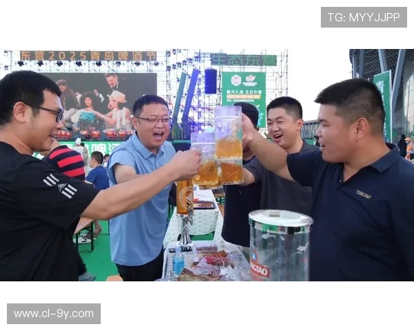 围绕足球激情与啤酒欢聚打造沉浸式社区小酒吧新体验 围绕足球激情与啤酒欢聚打造沉浸式社区小酒吧新体验